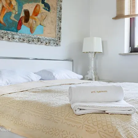 Mye - Art Gallery Penthouse