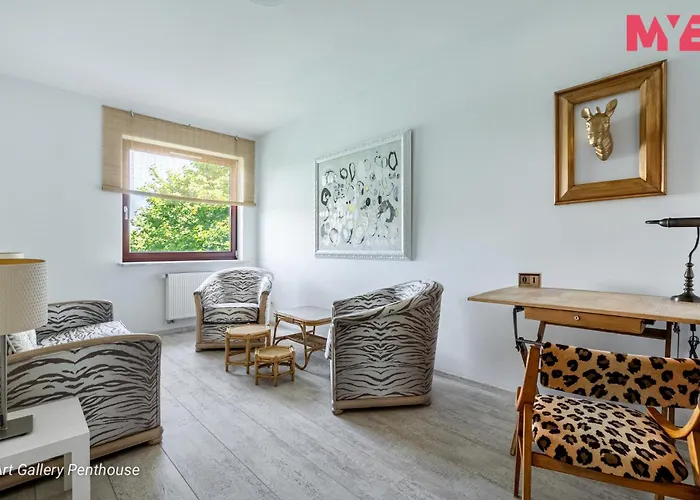 Mye - Art Gallery Penthouse *